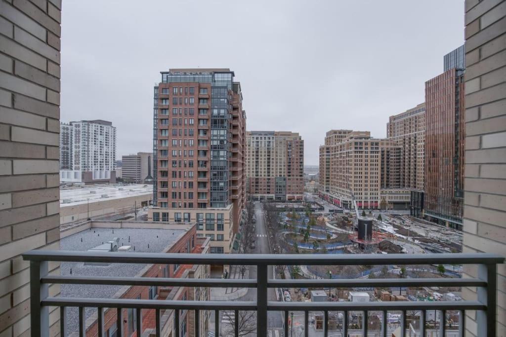 Condo With Gym And Pool In Pentagon City 8Min To Dca Arlington Esterno foto