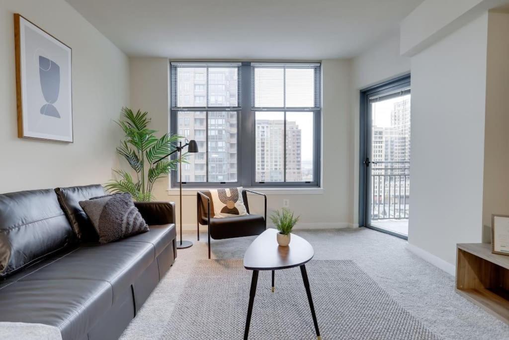 Condo With Gym And Pool In Pentagon City 8Min To Dca Arlington Esterno foto