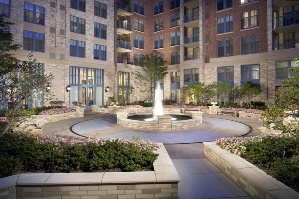 Condo With Gym And Pool In Pentagon City 8Min To Dca Arlington Esterno foto